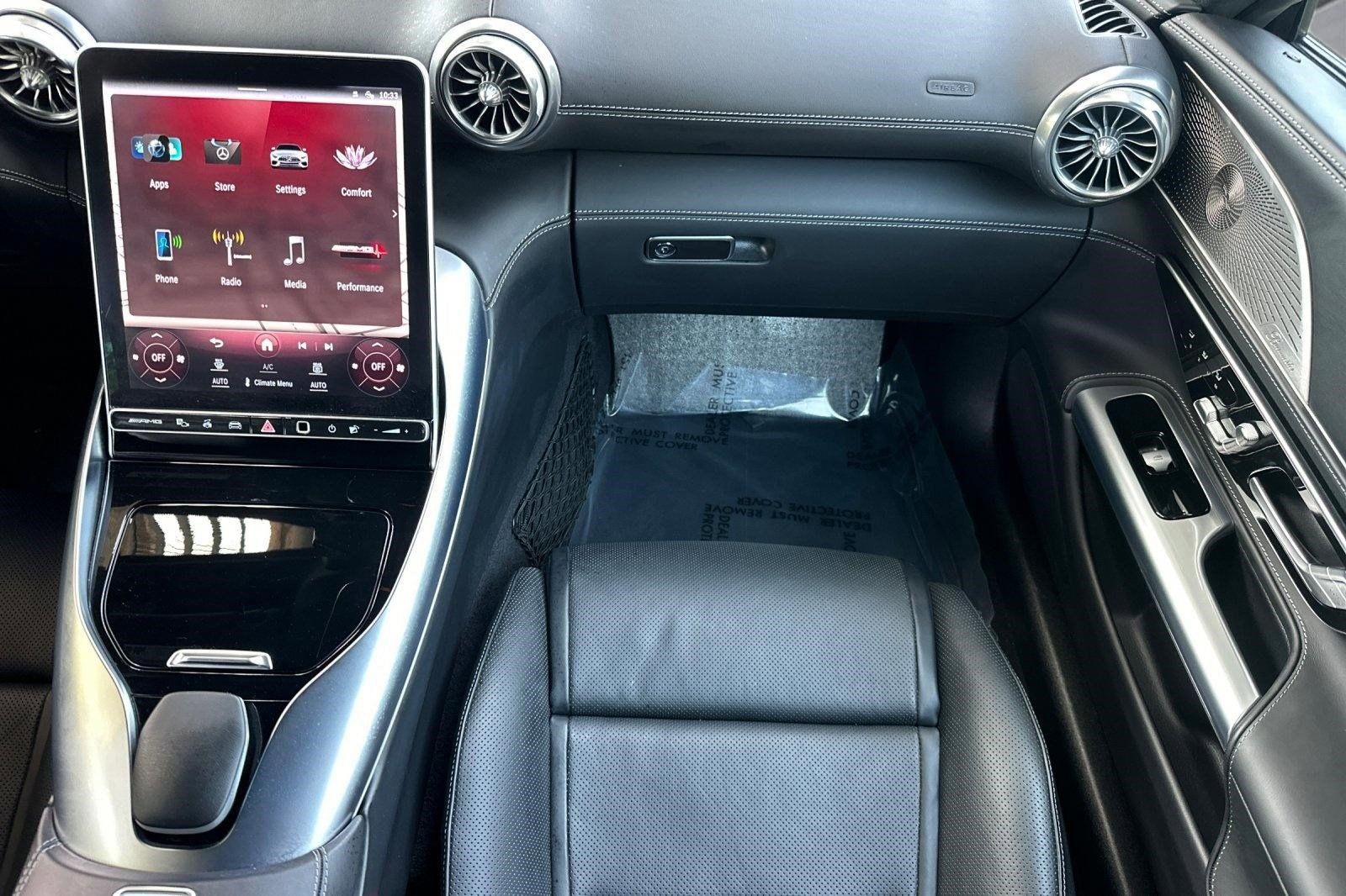 Used 2023 Mercedes-Benz SL 63 AMG 4MATIC image 29