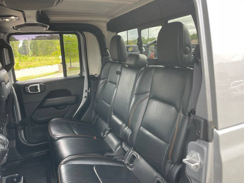 Used 2021 Jeep Gladiator Mojave AWD/4WD image 40