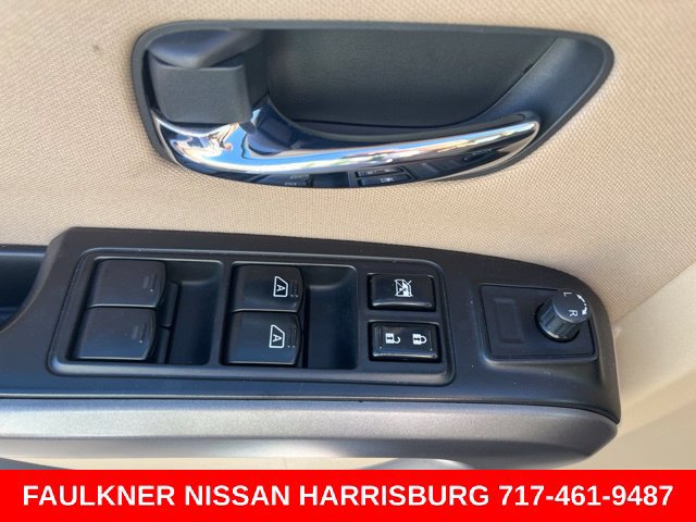 Used 2015 Nissan Titan SV w/ SV Value Truck Package AWD/4WD image 13