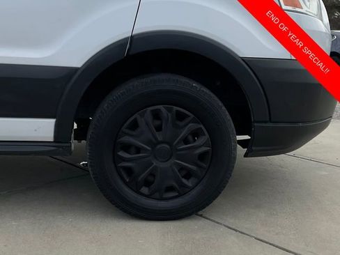 Used 2015 Ford Transit 350 XLT image 9