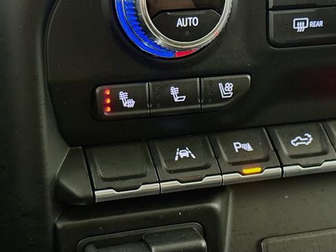 Used 2022 GMC Sierra 1500 Denali w/ Driver Alert Package II AWD/4WD image 23