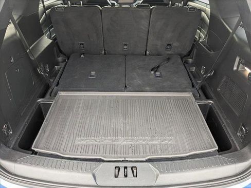 Used 2020 Ford Explorer XLT w/ Equipment Group 202A image 6