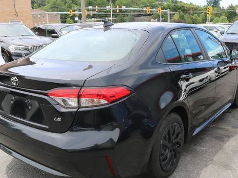 Used 2021 Toyota Corolla LE FWD image 7