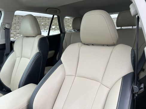 Used 2023 Subaru Outback Limited image 10