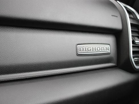 Used 2023 RAM 1500 Big Horn AWD/4WD image 46