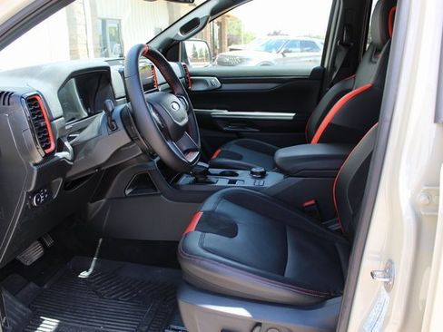 Used 2025 Ford Ranger Raptor image 8
