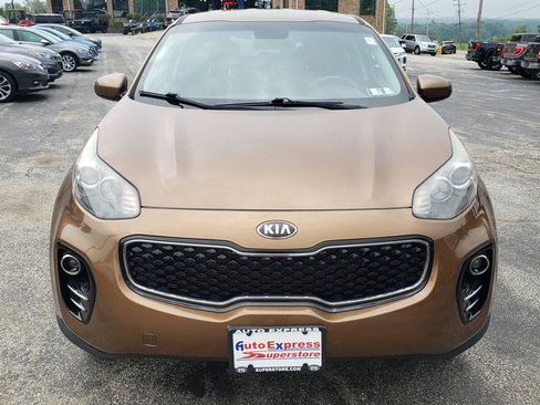Used 2018 Kia Sportage LX AWD/4WD image 2