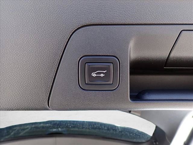 Used 2023 Buick Envision Avenir AWD/4WD image 9