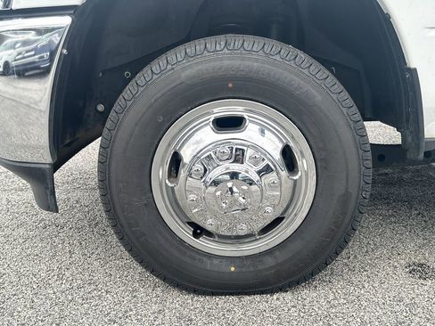 Used 2024 RAM 3500 Big Horn image 11