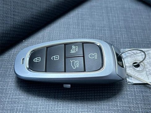 Certified 2023 Hyundai Palisade Limited w/ Cargo Package image 39