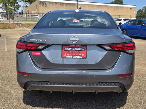 New 2025 Nissan Sentra SV image 5