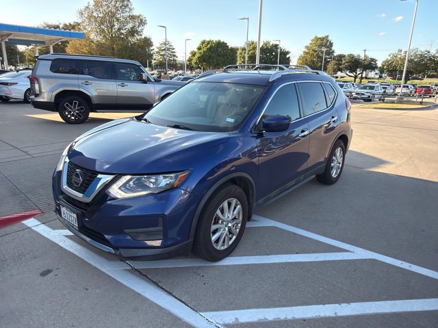 Used 2018 Nissan Rogue SV FWD image 2