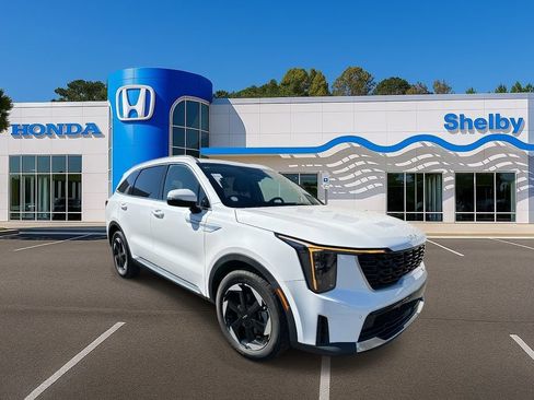 Used 2025 Kia Sorento EX image 2