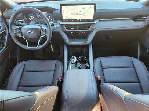 New 2026 Ford Explorer Platinum image 15