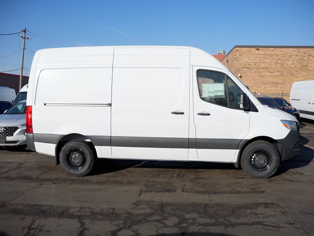 Used 2026 Mercedes-Benz Sprinter 2500 image 2