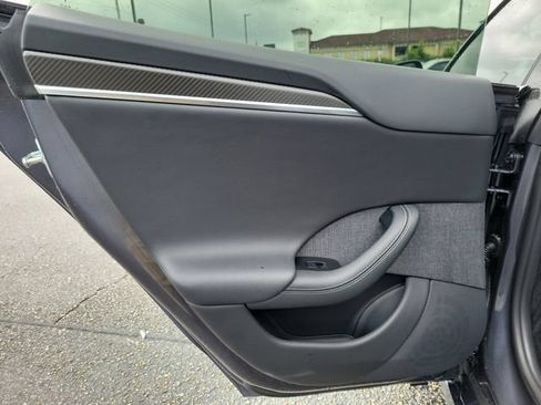 Used 2022 Tesla Model S Plaid AWD/4WD image 24