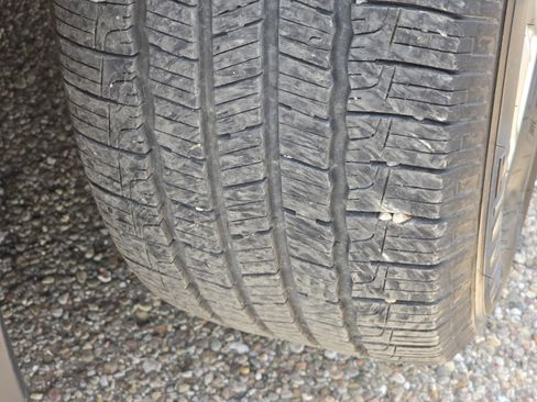 Used 2025 Honda CR-V EX image 11