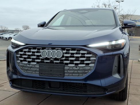 New 2025 Audi Q5 Premium Plus image 2