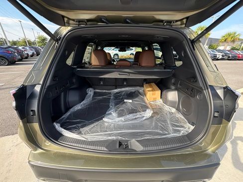 New 2026 Subaru Forester Touring AWD/4WD image 18