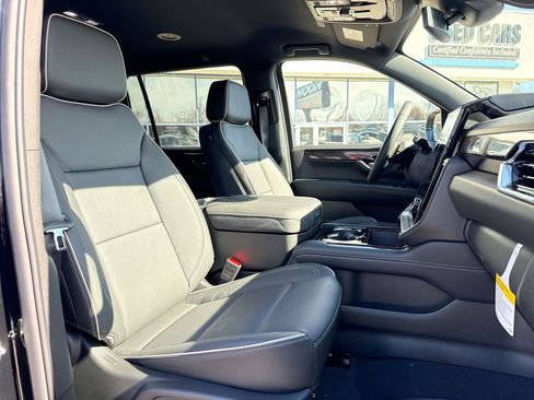 New 2026 GMC Yukon XL Elevation image 22