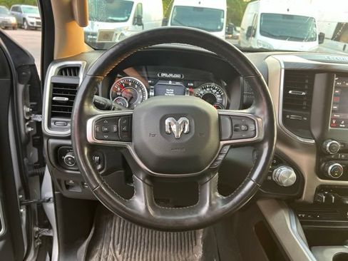 Used 2019 RAM 1500 Laramie AWD/4WD image 16