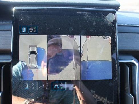 Used 2024 GMC Acadia Denali image 40