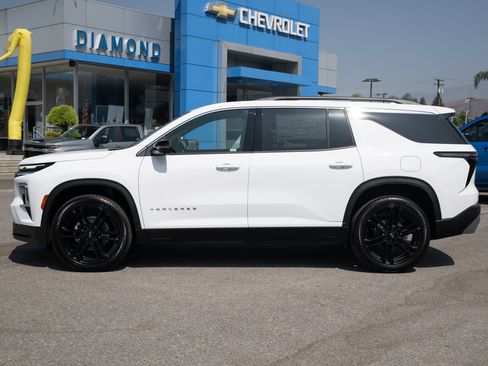 New 2026 Chevrolet Traverse LT w/ Driver Confidence Package image 7