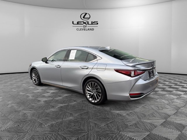 Used 2024 Lexus ES 300h w/ Accessory Package (Z2) FWD image 5