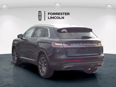 Used 2021 Lincoln Nautilus Reserve image 5