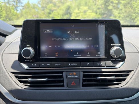 Used 2023 Nissan Altima 2.5 S FWD image 5