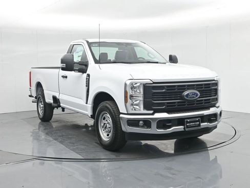 New 2026 Ford F250 XL w/ XL Chrome Package image 56