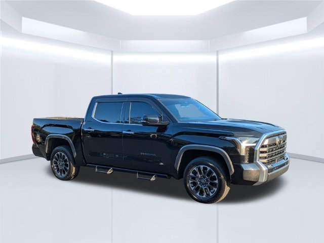 Used 2025 Toyota Tundra Limited AWD/4WD image 2