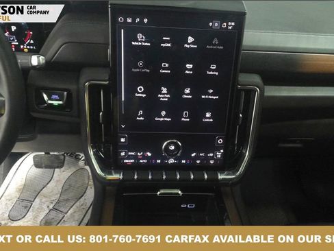 Used 2025 GMC Yukon Denali image 5