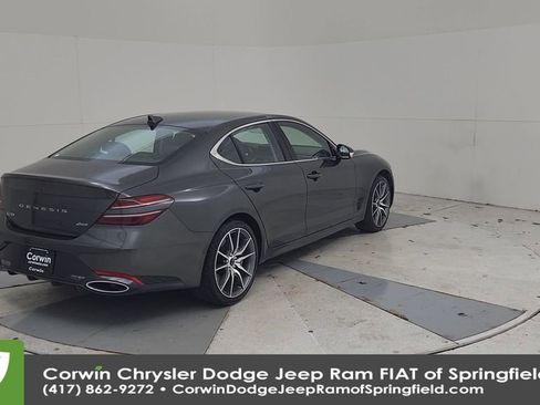 Used 2025 Genesis G70 2.5T image 14