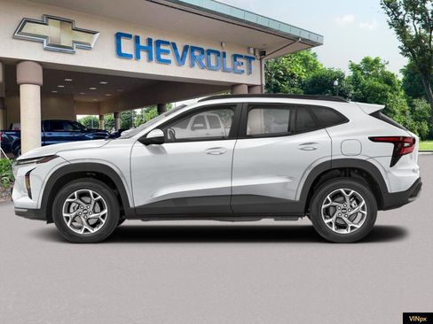 New 2026 Chevrolet Trax LS w/ LS Convenience Package image 3