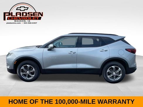 Used 2024 Chevrolet Blazer LT w/ Convenience Package AWD/4WD image 2