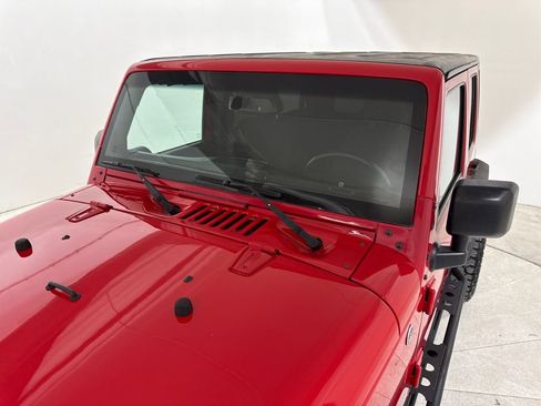 Used 2016 Jeep Wrangler Unlimited Sport w/ Quick Order Package 24S AWD/4WD image 12