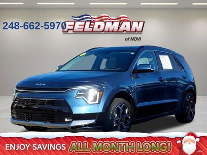 Used 2024 Kia Niro EX Touring