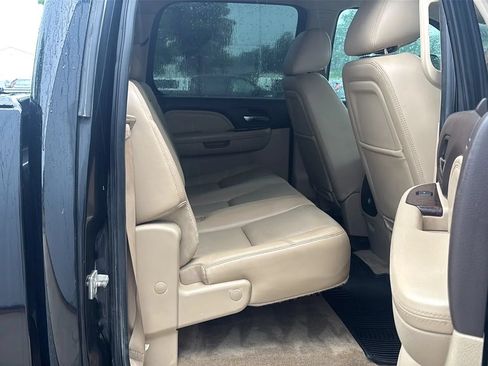 Used 2013 GMC Sierra 2500 Denali w/ Suspension Package, Off-Road AWD/4WD image 14