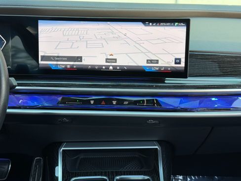 Used 2023 BMW 740i w/ Parking Assistance Package RWD image 25