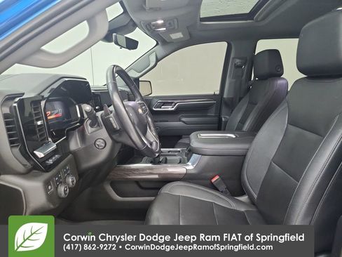 Used 2022 Chevrolet Silverado 1500 LTZ w/ LTZ Premium Package AWD/4WD image 18