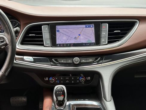 Used 2020 Buick Enclave Avenir w/ Avenir Technology Package FWD image 13