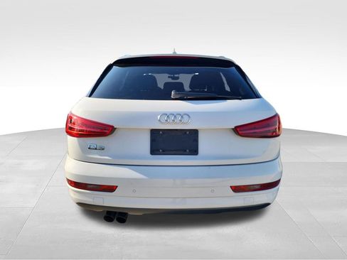 Used 2018 Audi Q3 2.0T Premium FWD image 8