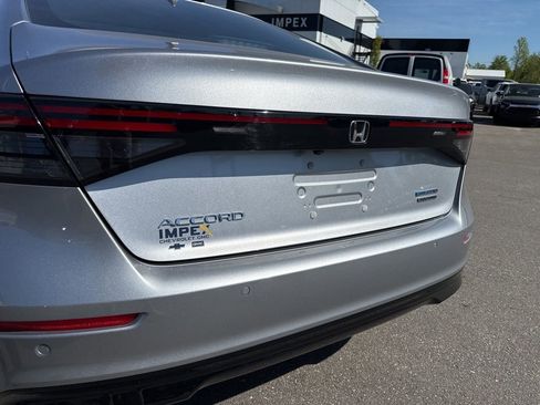 Used 2023 Honda Accord Touring image 31