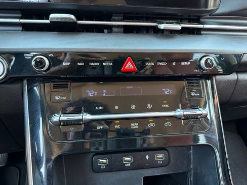 Used 2023 Kia Carnival SX FWD image 12