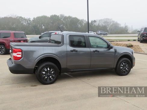 Used 2022 Ford Maverick XL image 9