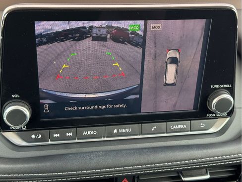 Used 2021 Nissan Rogue SL image 20