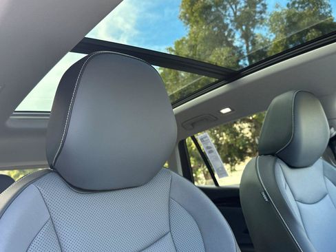 New 2026 Volkswagen Tiguan SE AWD/4WD image 16