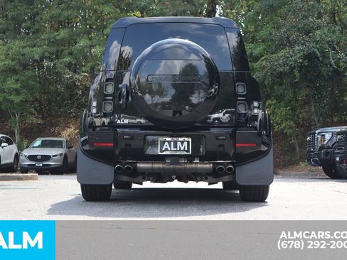 Used 2023 Land Rover Defender 110 V8 image 7