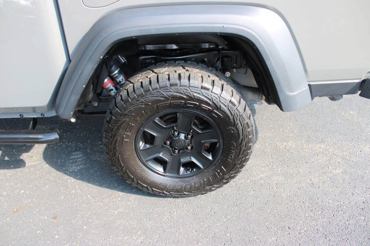 Used 2021 Jeep Gladiator Mojave AWD/4WD image 13